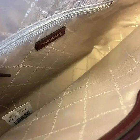 Michael Kors Sheila Large Signature Logo and Metallic Tote Bag - Picture 8 of 10